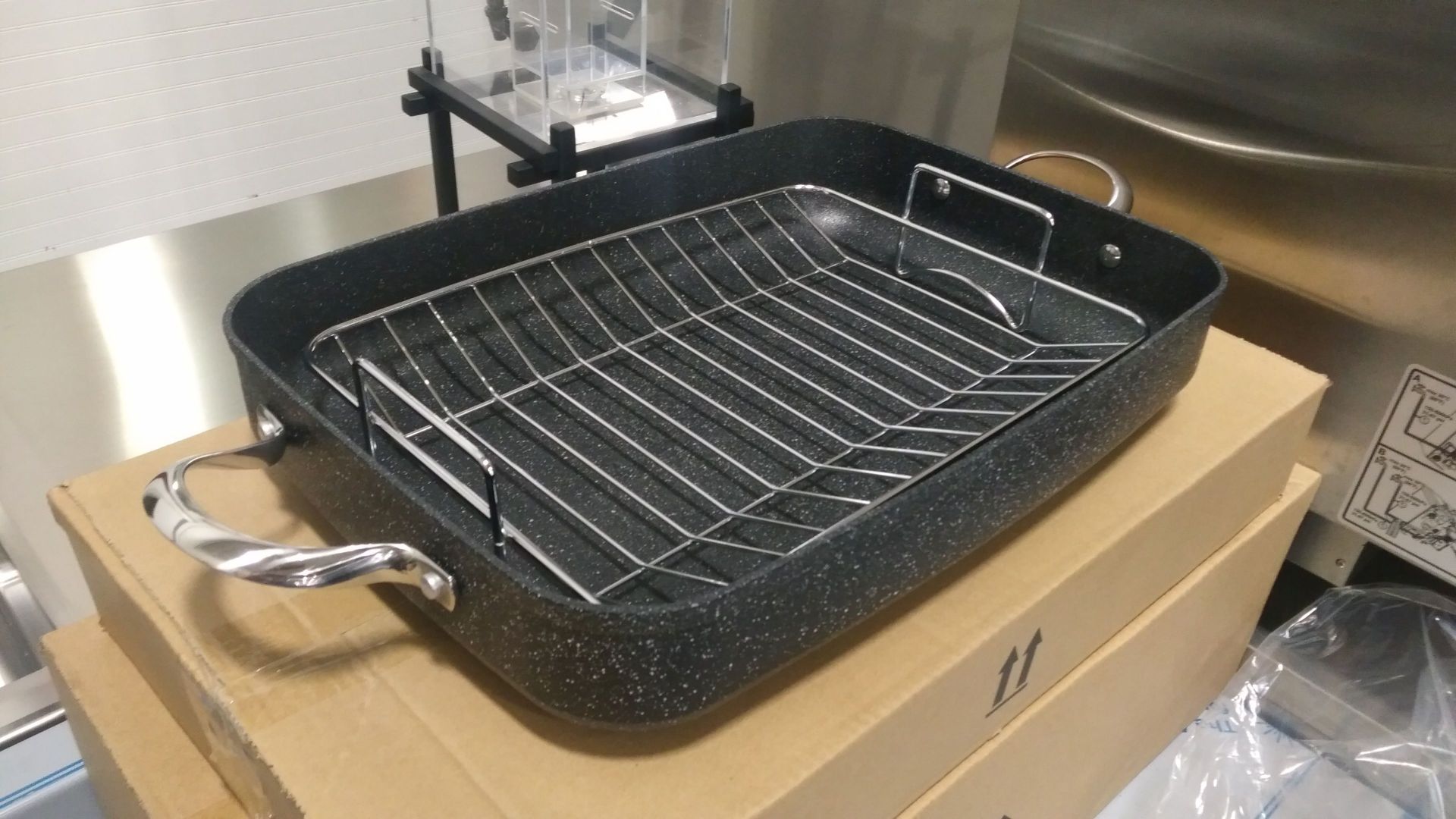 Heritage "The Rock" Roasting Pan with Rack