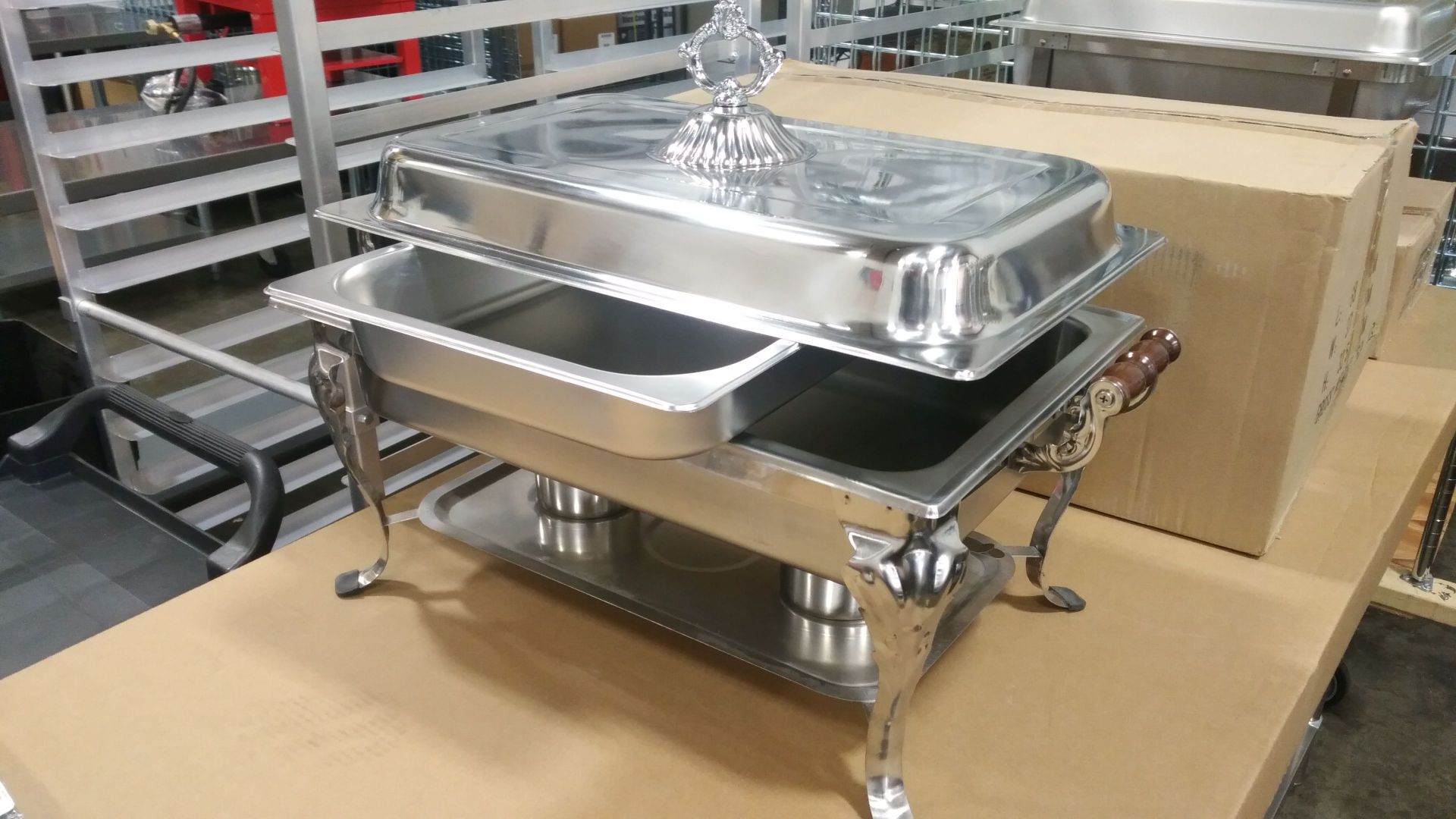 Chafing Dish with Wood Handles - Image 3 of 4