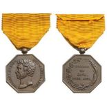 Java War Medal, 1825-1830 Breast Badge, 29 mm, Bronze, obverse with bust of Wilhelm I King of the