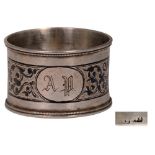 Silver niello napkin ring Decorated by a fl oral motive all around, initials and letters (owner) all