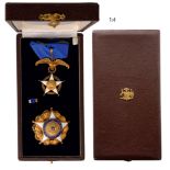 ORDER OF MERIT Grand OffIcer’s Set. Neck Badge, 71x63 mm, Silver and gilt Silver, partially