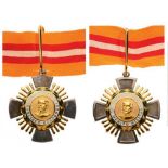 CRUZ PERUANA FOR MILITARY MERIT Commander's Cross, 3rd Class, instituted in 1949. Neck Badge, 50 mm,