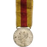 Bar of 2 Decorations Baden, Civil Merit Medal Friedrich II, 11th Type, 38 mm, Lead; Cross for War