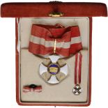 ORDER OF THE CROWN OF ITALY Commander’s Cross, 3rd Class, instituted in 1868. Neck Badge, 52 mm,