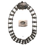 Silver and niello belt of splendor Long model consisting in successive sections of cabochons,