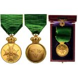 ORDER OF VASA Merit Medal With Crown, instituted in 1772. Breast Badge, 35x21 mm, GOLD, approx. 13