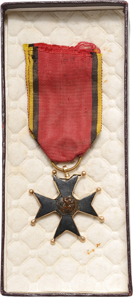 ORDER OF THE IRON CROSS 1st Class, instituted in 1833. Breast Badge, 30mm, Iron with GOLD frame (