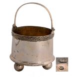 Small silver basket Three balls feet, right body, frieze with ferns engraved in border, height 7.5