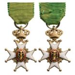 ORDER OF VASA Knight’s Cross, Miniature, instituted in 1772. Breast Badge, 17 mm, Silver both