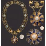 ORDER OF PIUS IX Collar Chain and Grand Cross Set, instituted in 1847. Chain, 700 mm, gilt Silver,