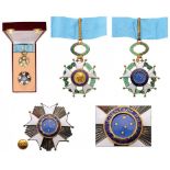 ORDER OF THE SOUTHERN CROSS Grand Officer's Set, instituted in 1822. Neck's Badge, 91x63 mm, gilt