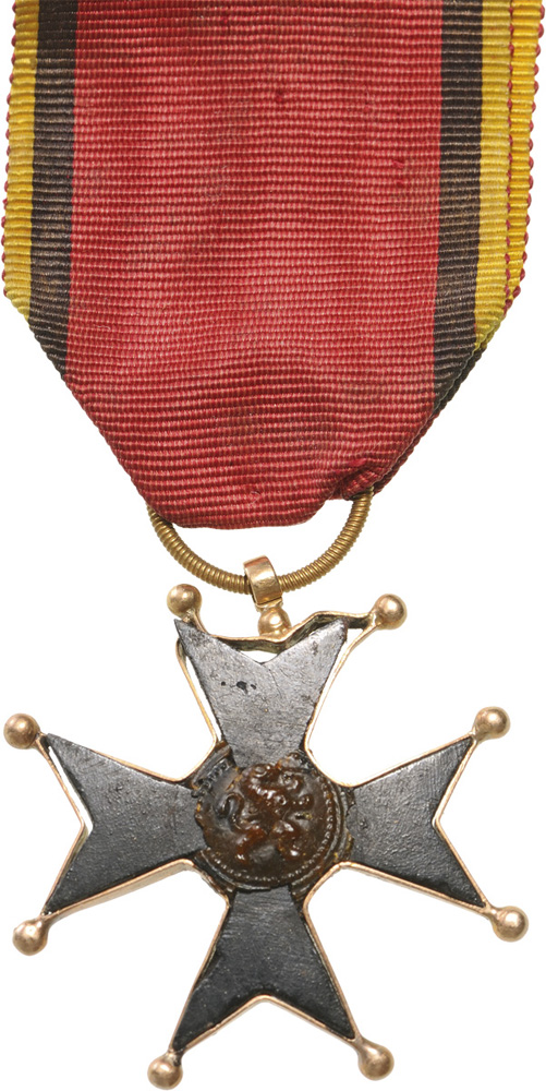 ORDER OF THE IRON CROSS 1st Class, instituted in 1833. Breast Badge, 30mm, Iron with GOLD frame ( - Image 2 of 3