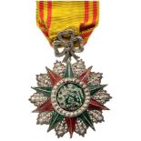 ORDER OF NICHAN AL IFTIKHAR  Officer’s Cross, 4th Class, Mohamed esSadokBey (1859 - 1882). Breast