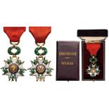 ORDER OF THE LEGION OF HONOR Knight's Cross Luxury Model, 4th Republic (1947-1958), 5th Class,