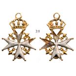 ORDER OF MALTA Knight’s Cross Miniature from the 18th Century. Breast Badge, 15 mm, GOLD, both sides