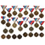 Lot of 13 Commemorative Medal for the War of 1914-1918, instituted in 1920 Breast Badges, 33 mm,