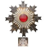 ORDER OF THE RISING SUN (Kyokujitsusho) Grand Cross Star, 1 st Class, instituted in 1875. Breast