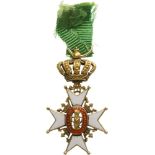 ORDER OF VASA Officer’s Cross Miniature, instituted in 1772. Breast Badge, 26x15 mm, GOLD, enameled,