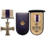MILITARY CROSS, GEORGE V 5th Type, instituted in 1914. Breast Badge, 44 mm, Silver, original