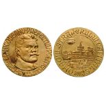 Medal 1928, signed by Carniol&Maurer, Gilt bronze (60 mm, 85.77 g). R! XF-