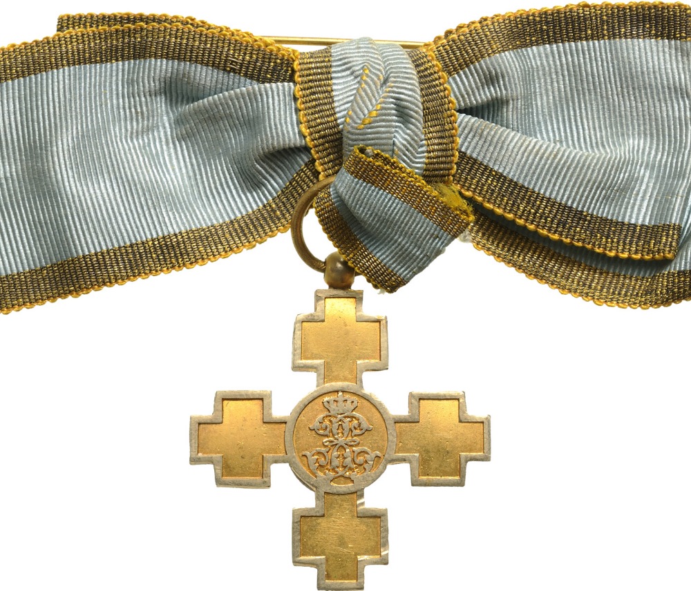 Elisabeth "Alinare si Mangaiere" Cross, Instituted in 1878.