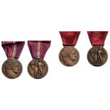 Lot of 2 War Volunteers Medal 1915-18, 1940-45