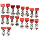 Lot of 9 Decorations