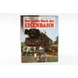 Buch "Das große Buch der Eisenbahnen", leichte Alterungsspuren