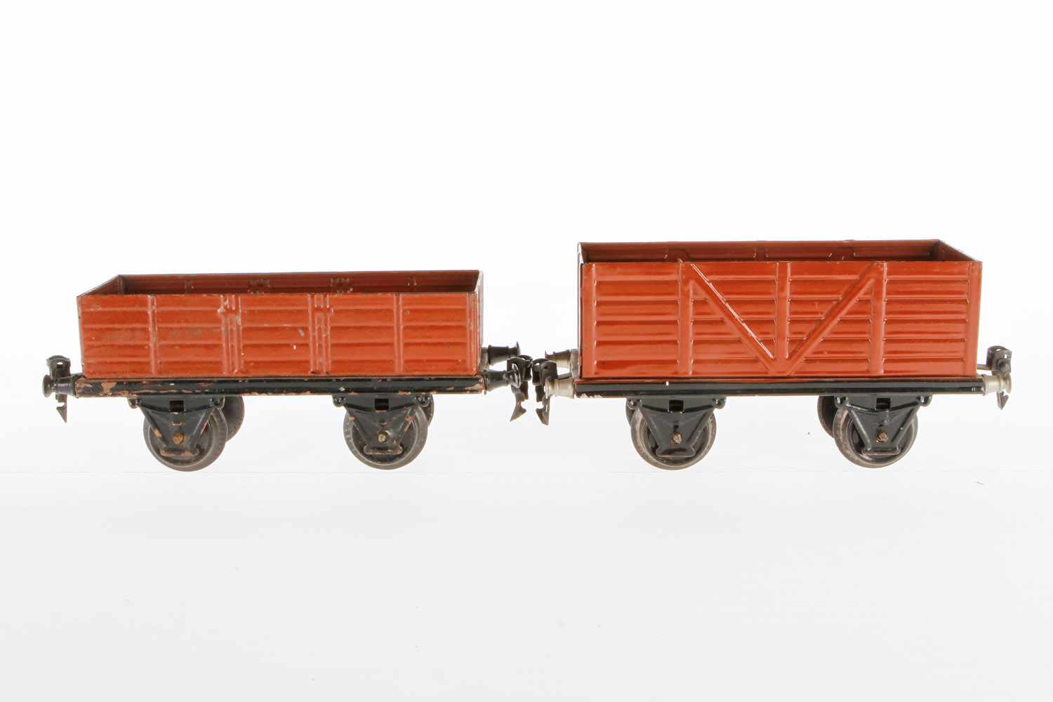 2 Märklin Güterwagen, S 1, HL, LS und gealterter Lack, L 19,5, Z 2-3