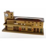 Märklin Bahnhof, HL, mit echter Uhr, NV, LS, 61,5, bespielt