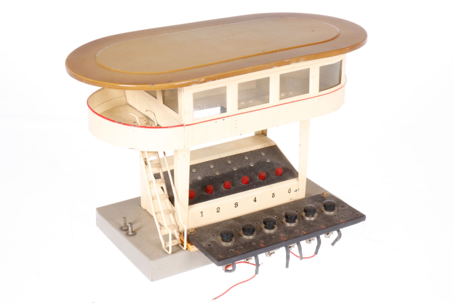 Märklin Stellwerk 13729/6, HL, Fremdbohrungen, teilw. nachlackiert, verbastelt, L 21,5 cm, bespielt