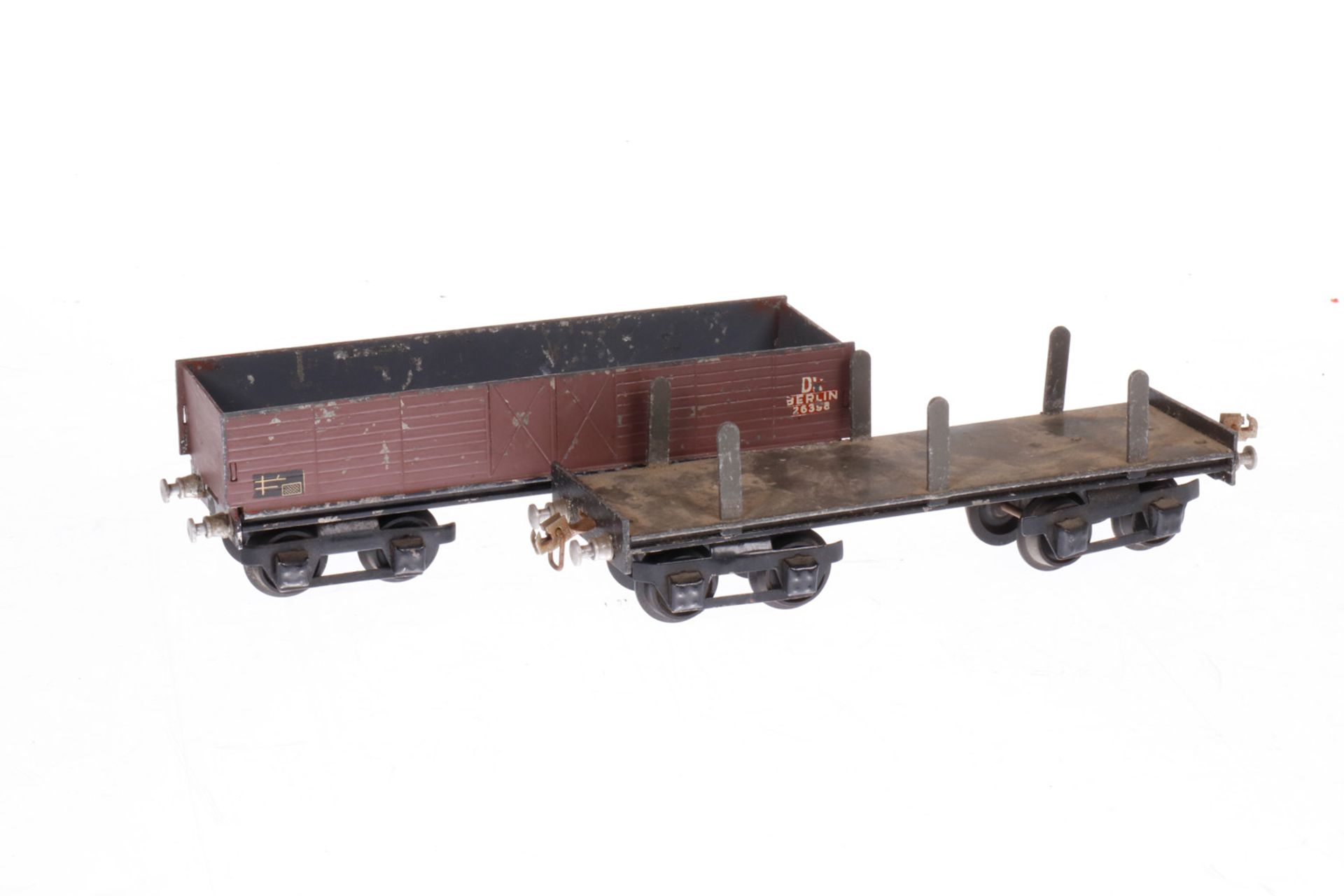 2 Stadtilm Güterwagen, LS/RS, teilw. NV, L 23-24 cm, bespielt