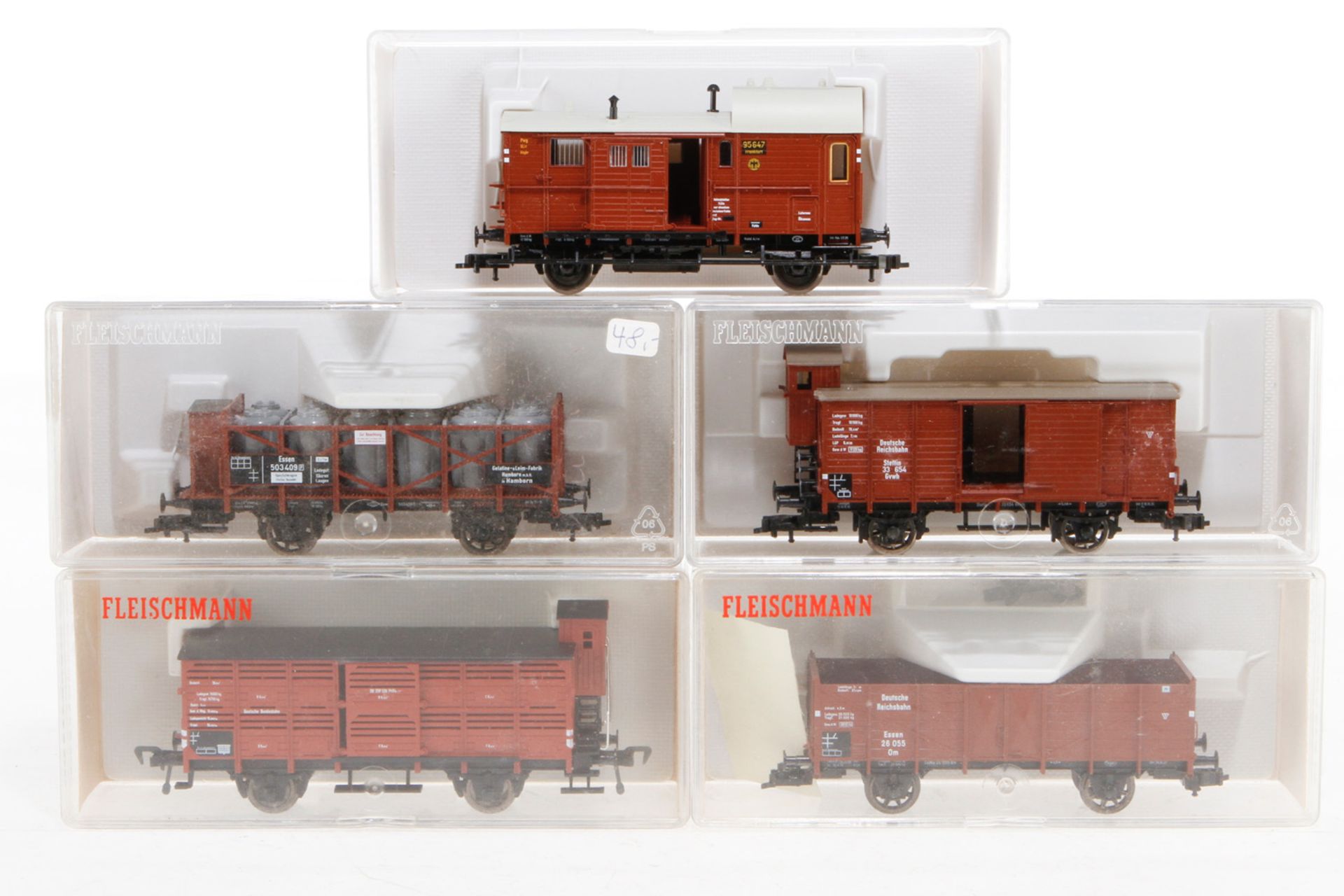 5 Fleischmann Wagen 5215, 5356, 5360, 5800 und 5856, S H0, je im OK (1 Deckel fehlt), Z 1-2