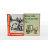 2 Hefte, 1 x "Historische Kraftfahrzeuge Nr. 1" mit 12 Karten in Sammelmappe Nr. 323, Planet-