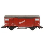 Märklin gedeckter Güterwagen 5860, S 1, braun, Alterungsspuren, L 31, OK, Z 2