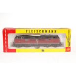 Fleischmann Diesellok "DB 221 131-6" 1384, S H0, rot/grau, LS und Alterungsspuren, OK, sonst Z 2