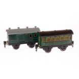 2 Märklin Wagen 1719 und 1720, S 0, nachlackiert und verändert, L 14,5, in NB-OKs, bespielt