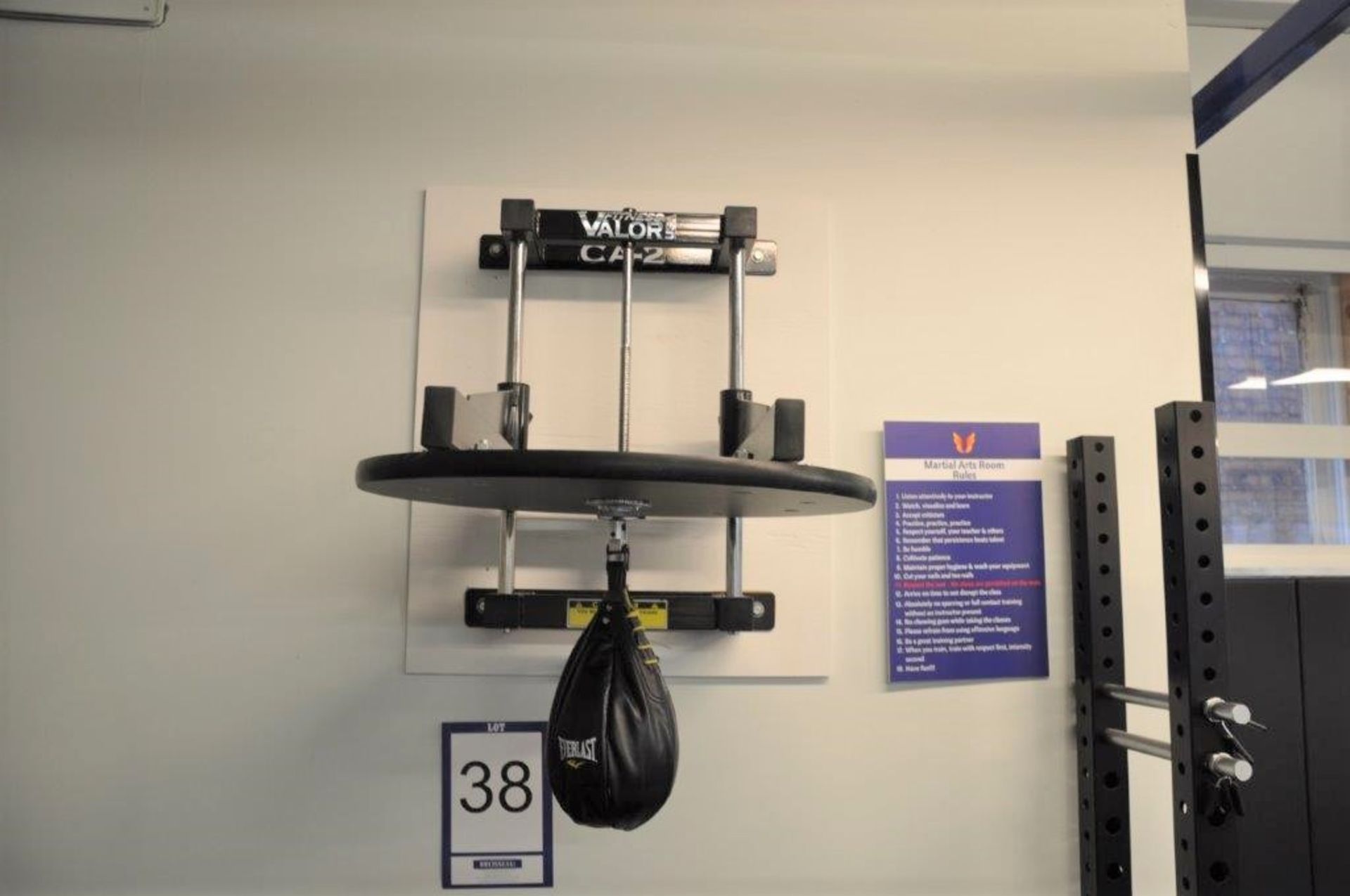 Lot : (1) FITNESS VALOR rack w/ EVERLAST boxing ball and (1) rack w/ (3) HIT gloves & accessories - Image 2 of 3