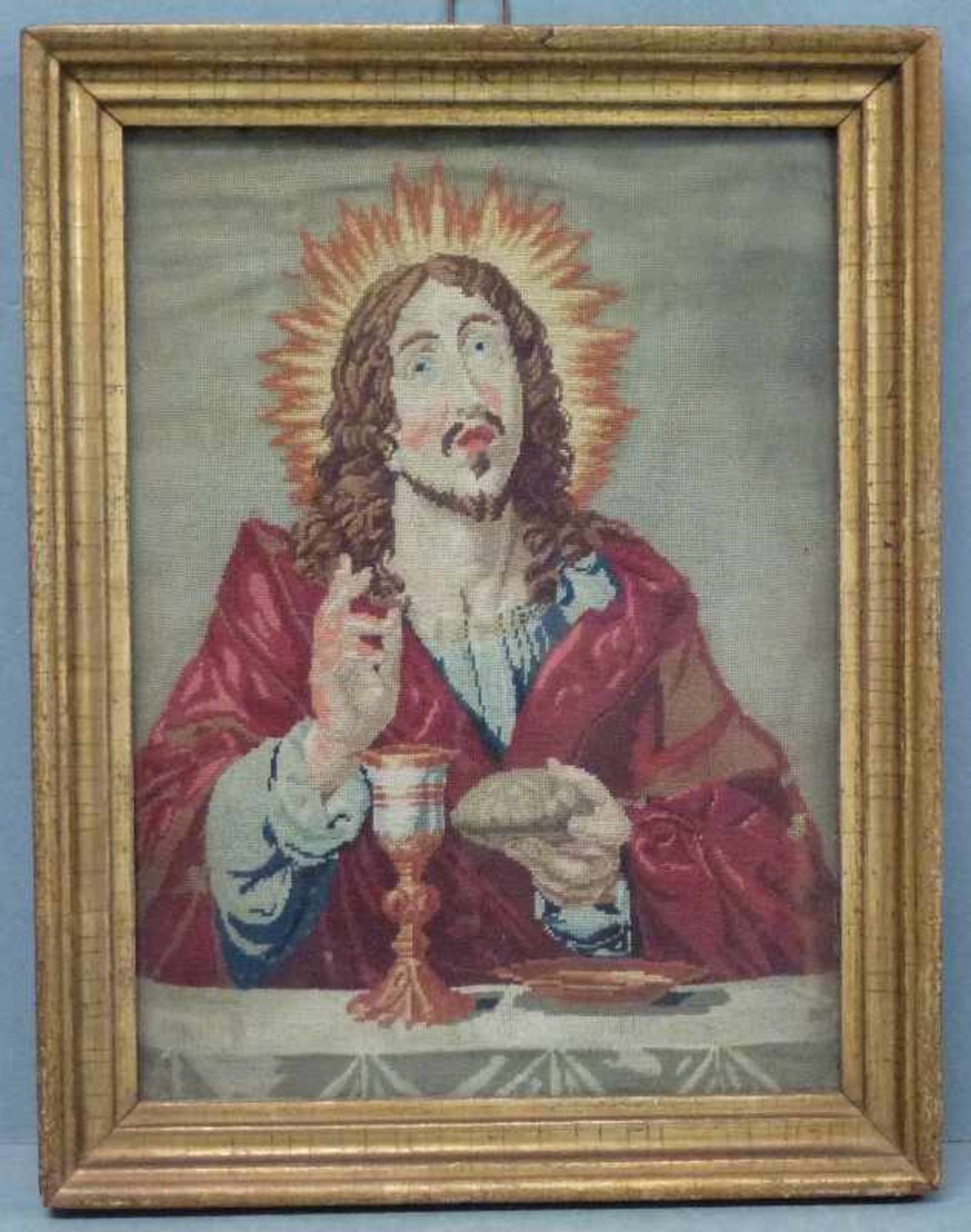 Stickbild, Christus, 19.Jh. Wein und Brot segnender Christus, kl. Fehlstellen, alte Goldleiste, - Bild 2 aus 2