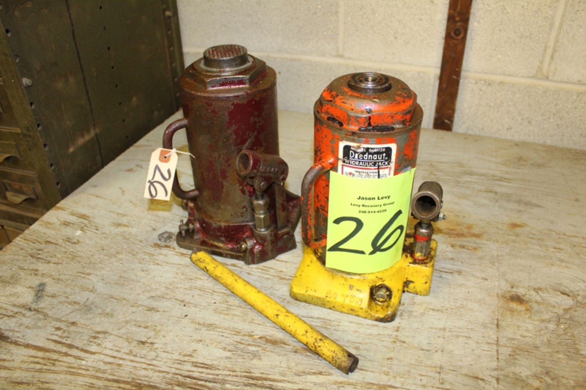 Lot of (2) 20 Ton Hydraulic Bottle Jacks - Image 2 of 3