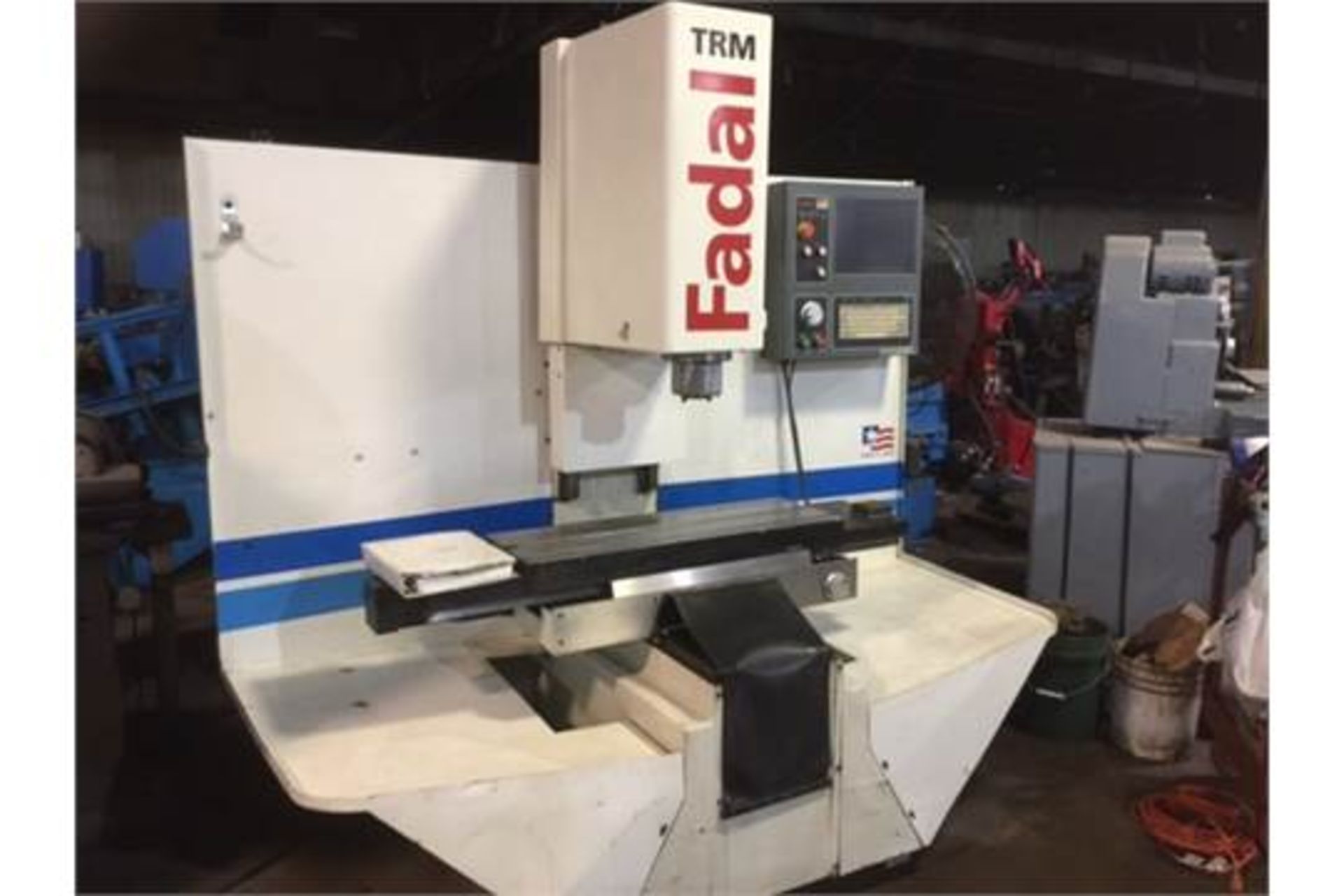 FADAL TRM VERTICAL MACHINING CENTER MICOPROCESSOR NEW (2003)