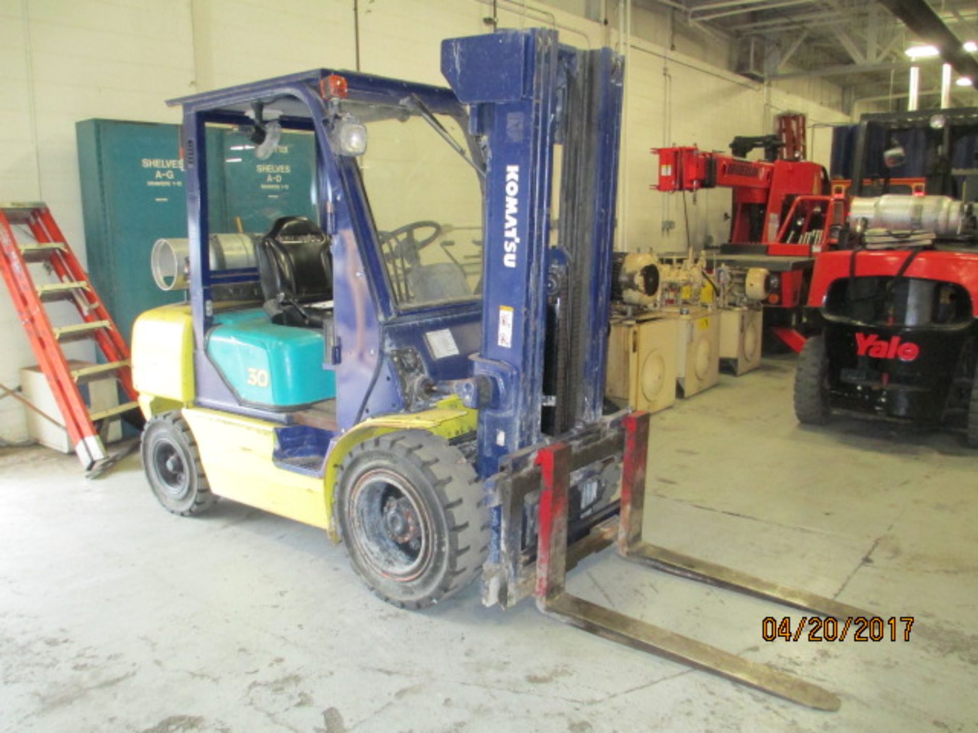 5,550 LB Kamatzu Fork Lift