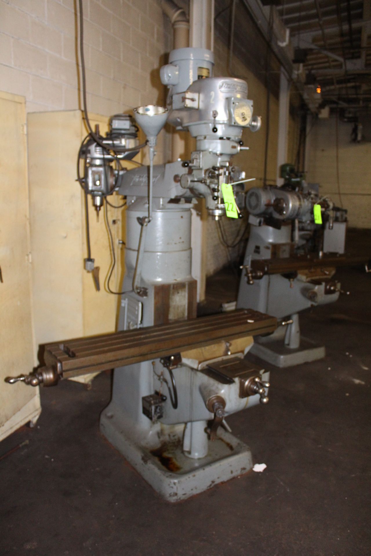 Bridgeport 1-1/2 Hp Variable Speed Vertical Milling Machine - Image 2 of 3