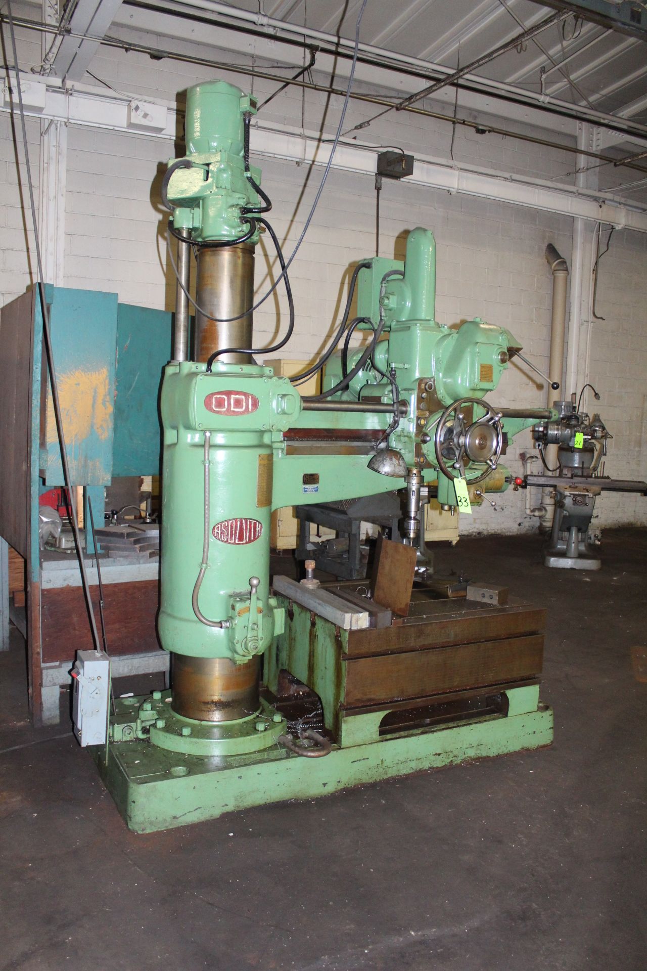 Asquith 4' Arm x 9" Column Radial Drill - Image 2 of 2