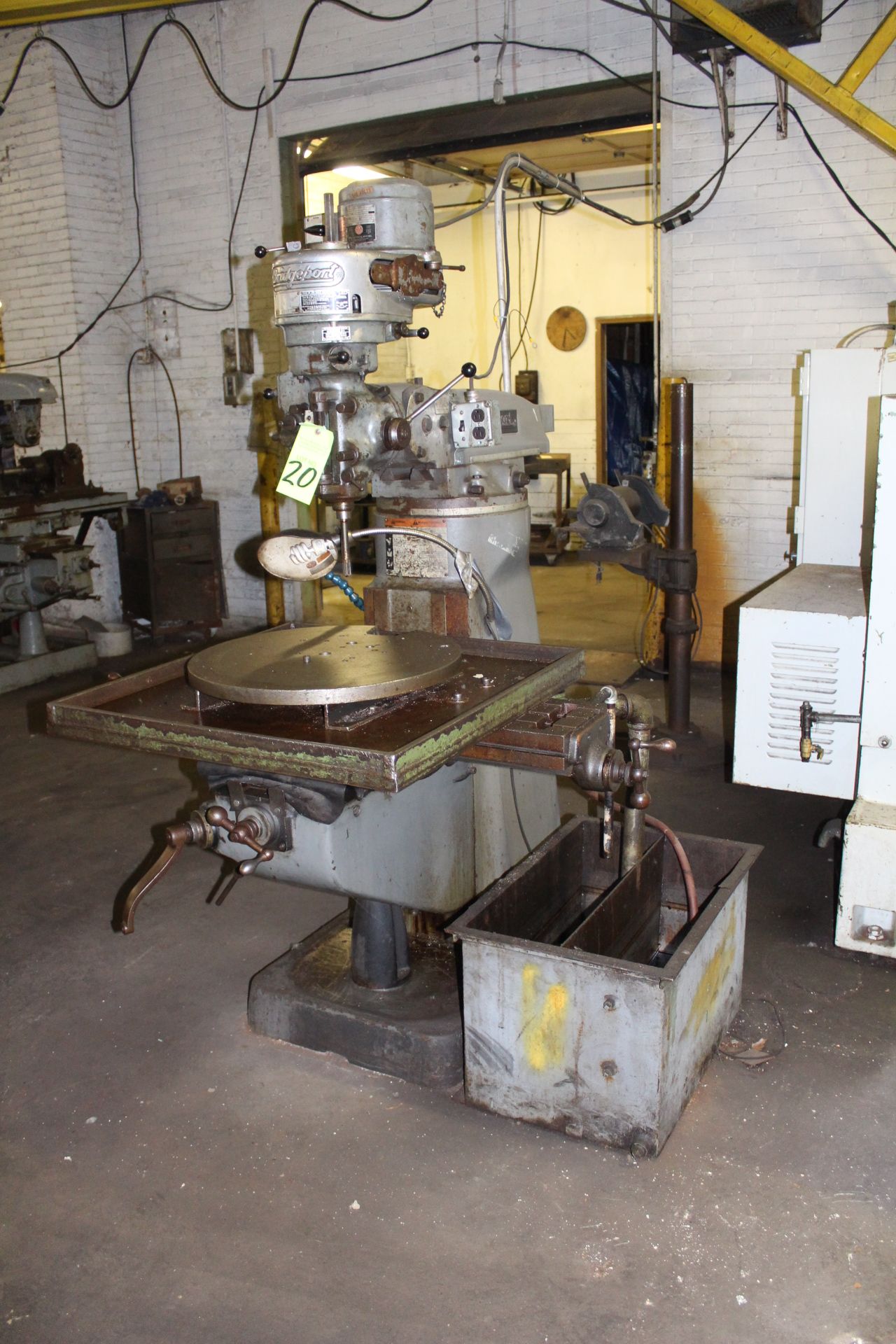 Bridgeport 1-Hp 8-Speed Vertical Milling Machine