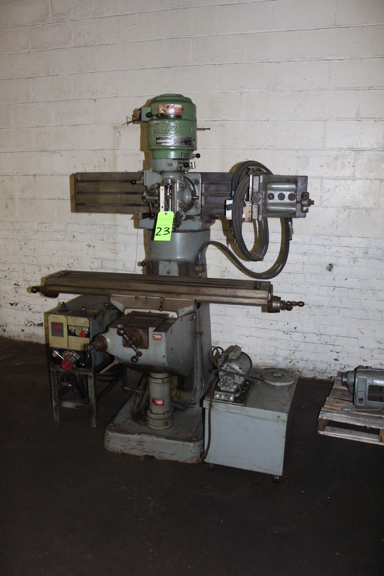 Bridgeport T-Ram Single Head Vertical Tracer Milling Machine