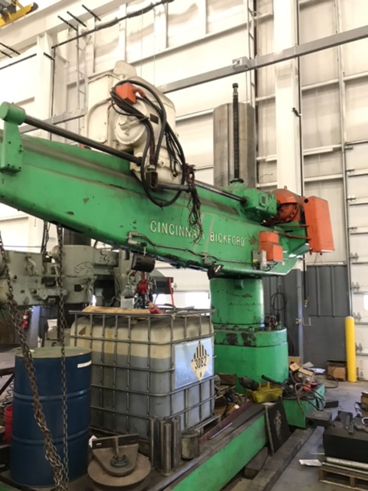 CINCINNATI BICKFORD 10’ X 26” RADIAL ARM DRILL