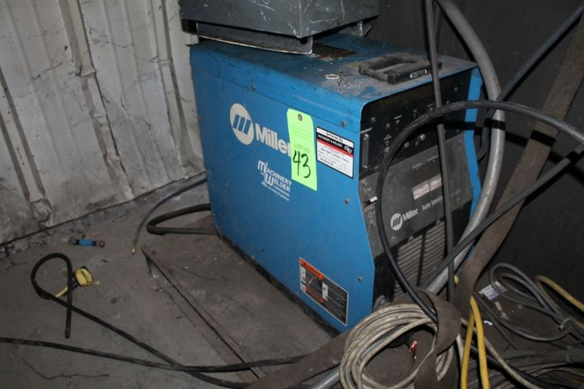 Miller , Model 903865 , Welding Power Sorce