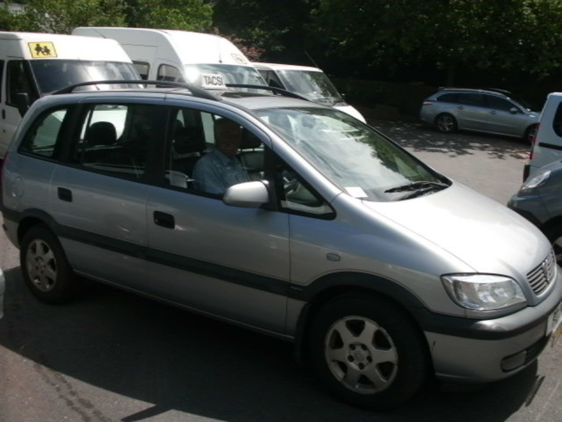 2002 (Nov) VUAXHALL SAFIRA ELEGANCE 16V 5 door MPV, grey, petrol, 1796cc, 135,235 miles recorded, - Image 3 of 4