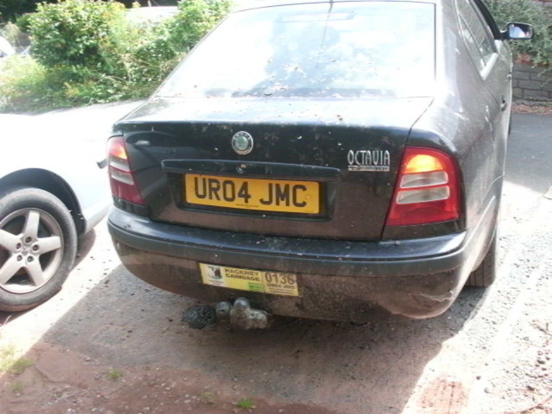 2004 (June) SKODA OCTAVIA AMBIENTE Tdi AUTO 5 door hatchback, black, diesel, 1896cc, 215,843 miles - Image 4 of 4